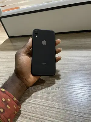 New Apple iPhone XR 128 GB Black