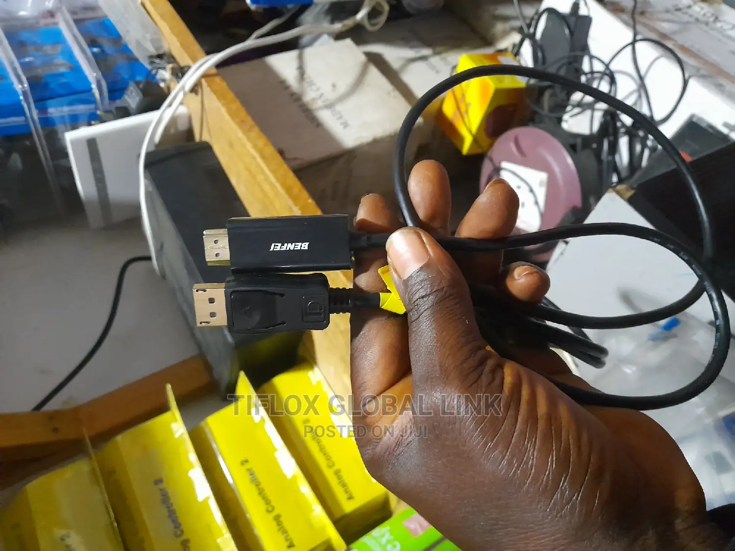 DP to HDMI Cable (Uk)