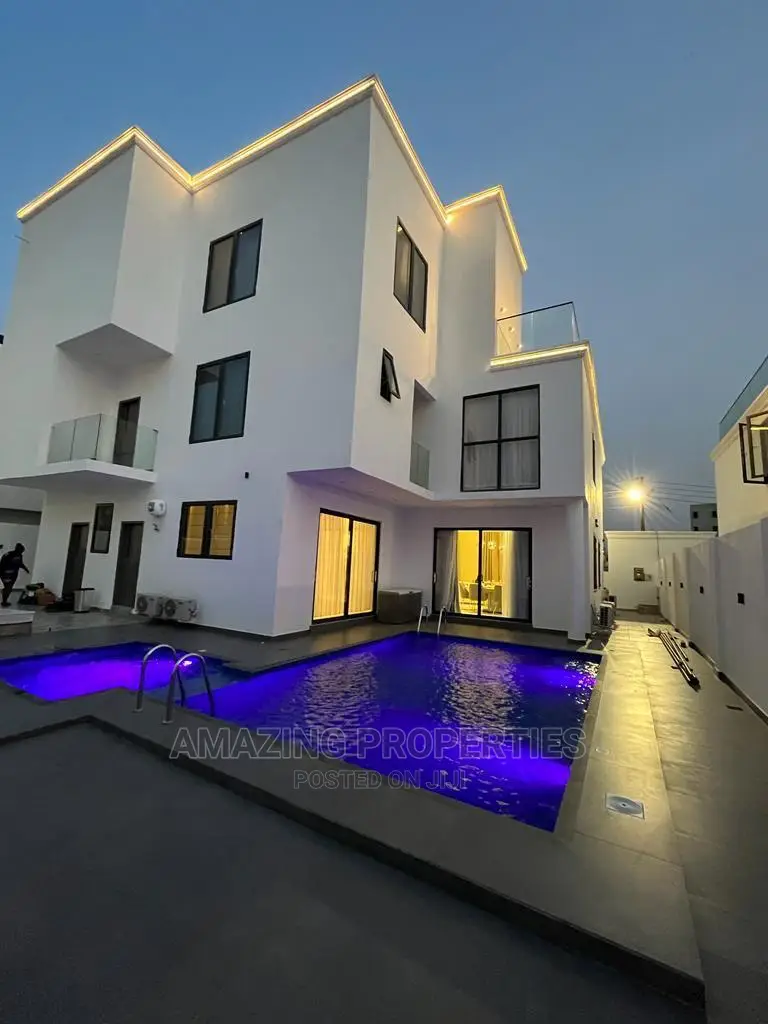 5bdrm House in East Legon for sale