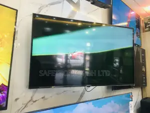50 Inches Glossy Samsung Au71 Affordable Tv