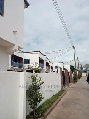 3bdrm House in Gated Community, Oyarifa for rent