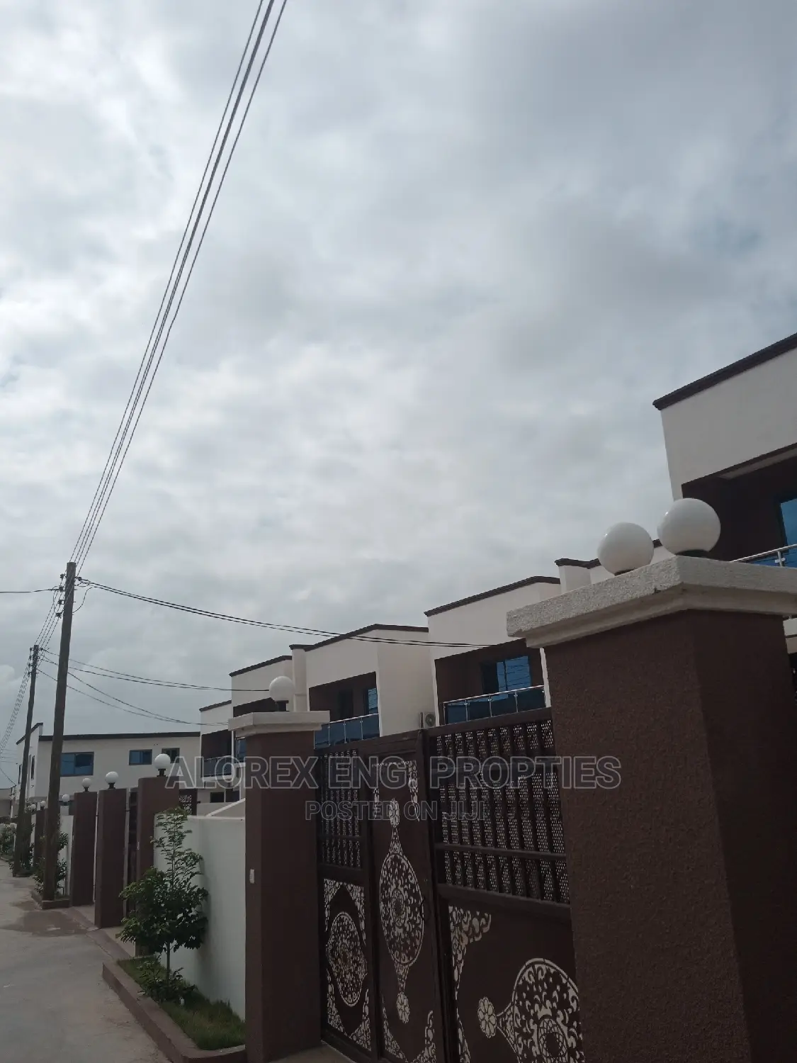 3bdrm House in Gated Community, Oyarifa for rent