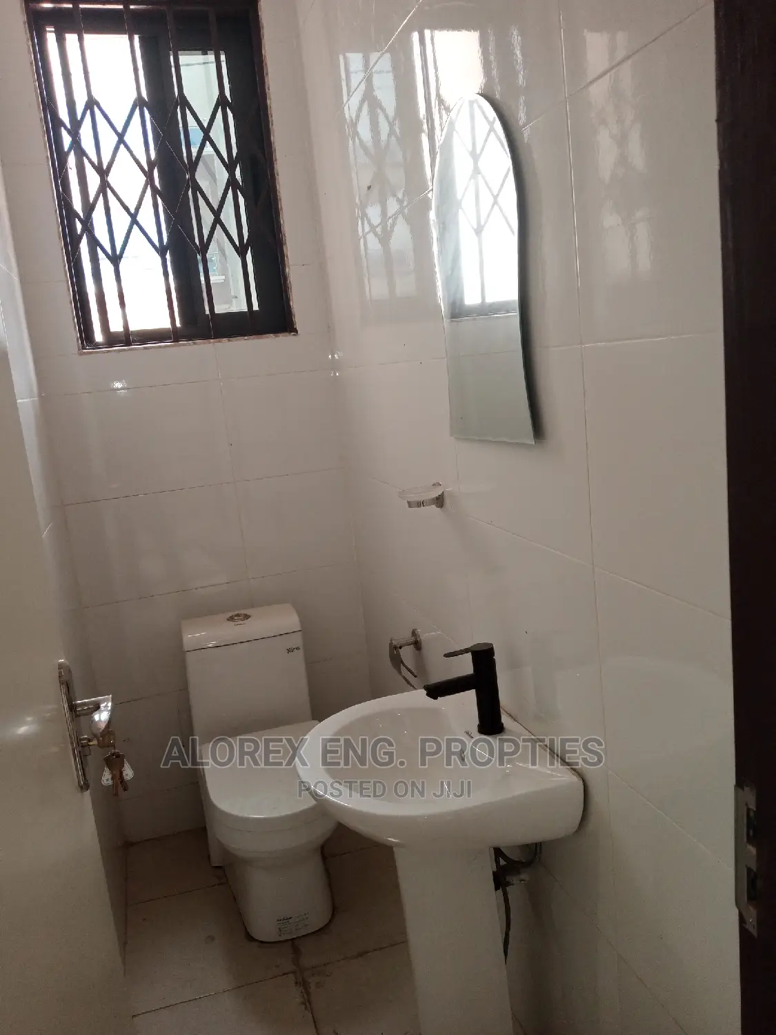 3bdrm House in Gated Community, Oyarifa for rent