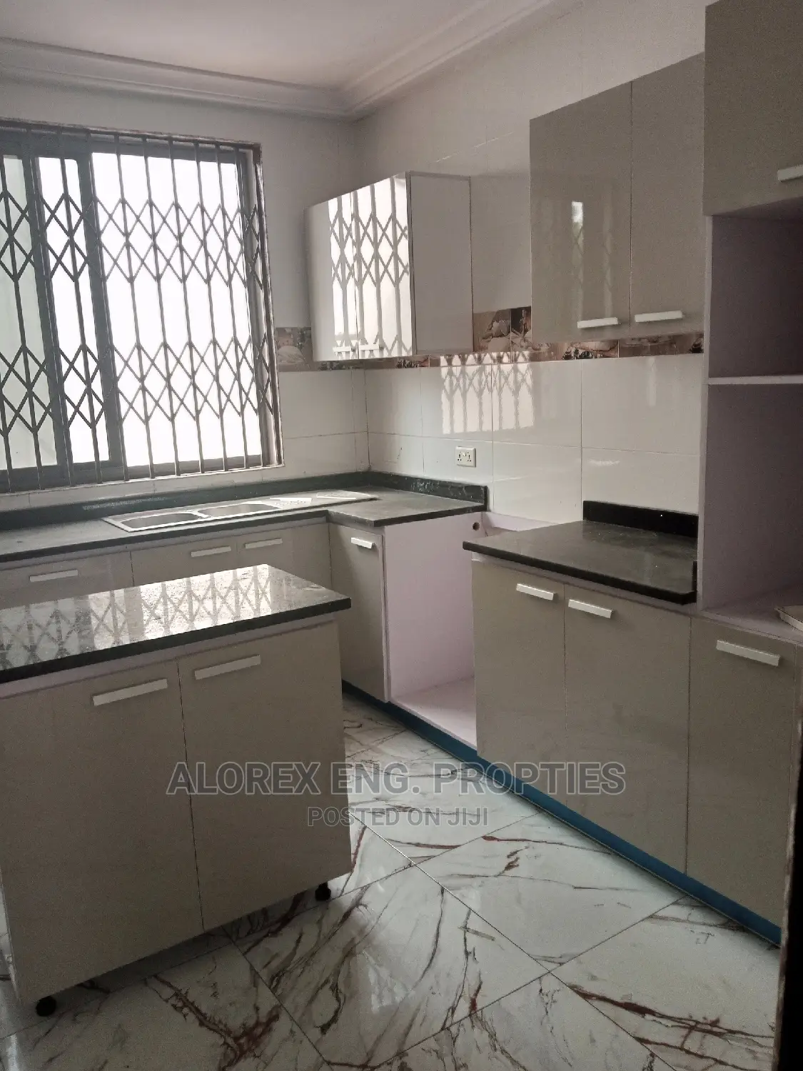 3bdrm House in Gated Community, Oyarifa for rent