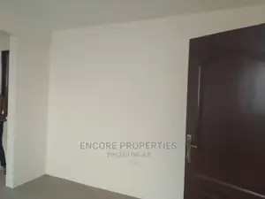2bdrm Block of Flats in , Tema Metropolitan for sale