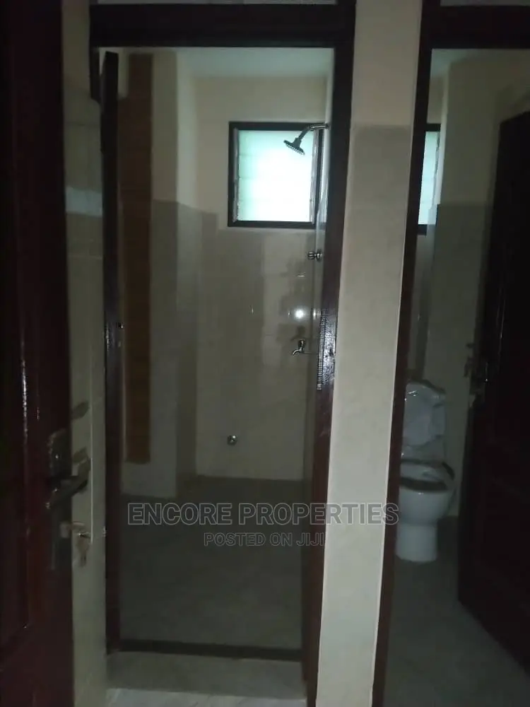 2bdrm Block of Flats in , Tema Metropolitan for sale