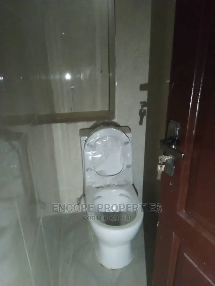 2bdrm Block of Flats in , Tema Metropolitan for sale