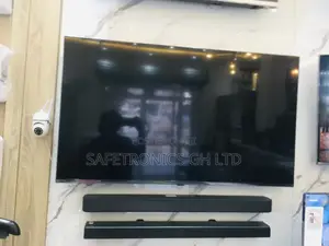  Samsung 65 Inches Glossy AU70 Essential Tv