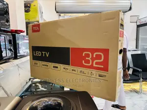 Elegant Design TCL 32”D3200 FHD Satellite Display