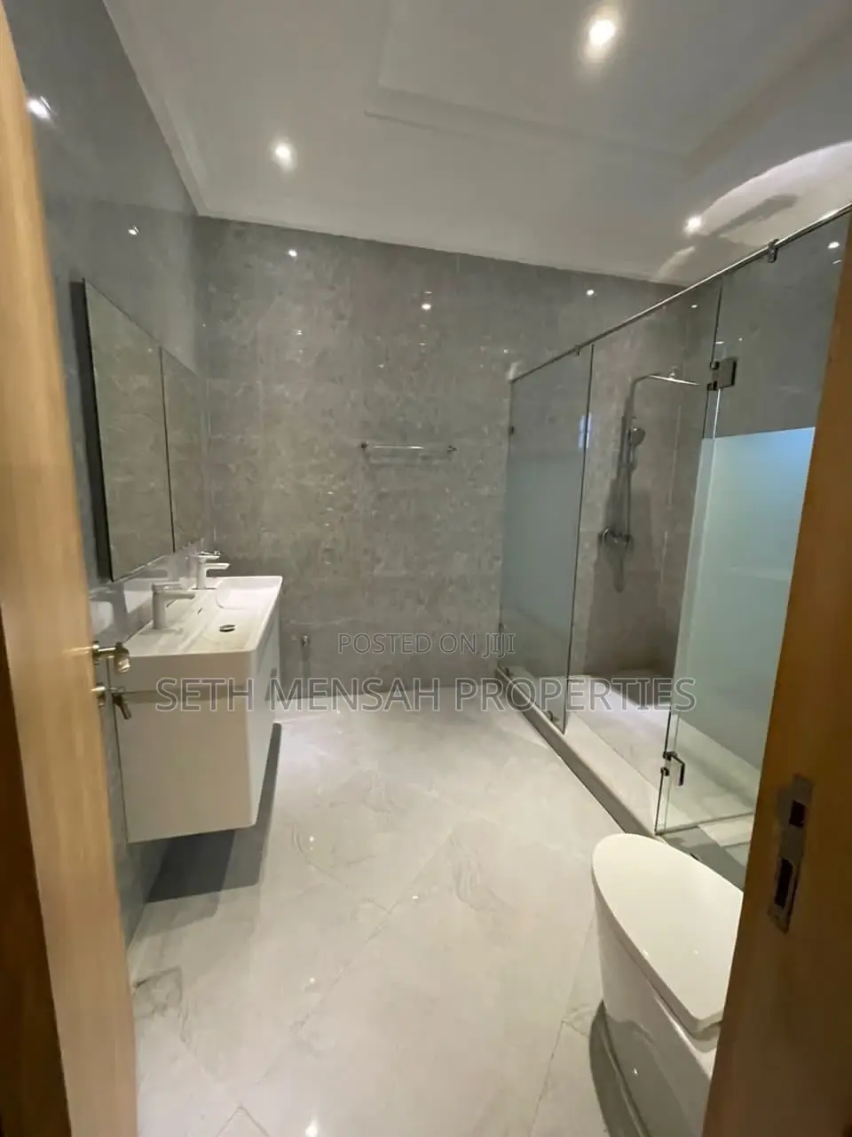 4bdrm House in Adjiriganor for rent