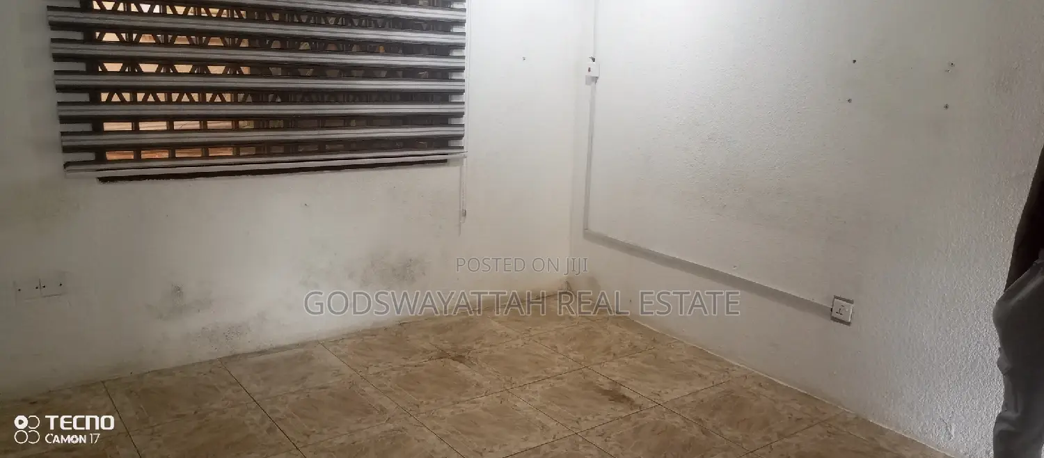 2bdrm Apartment in East Legon for rent