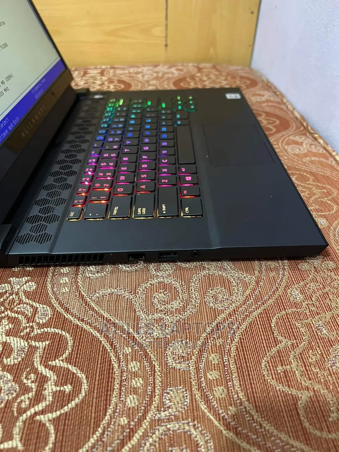 New Laptop Alienware M17x R2 16GB Intel Core I7 SSD 1T
