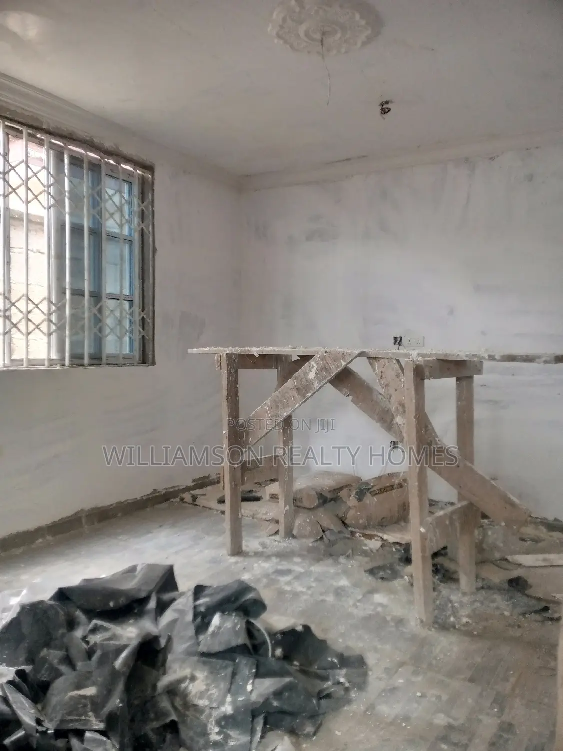 1bdrm Apartment in Community 18, Spintex for rent