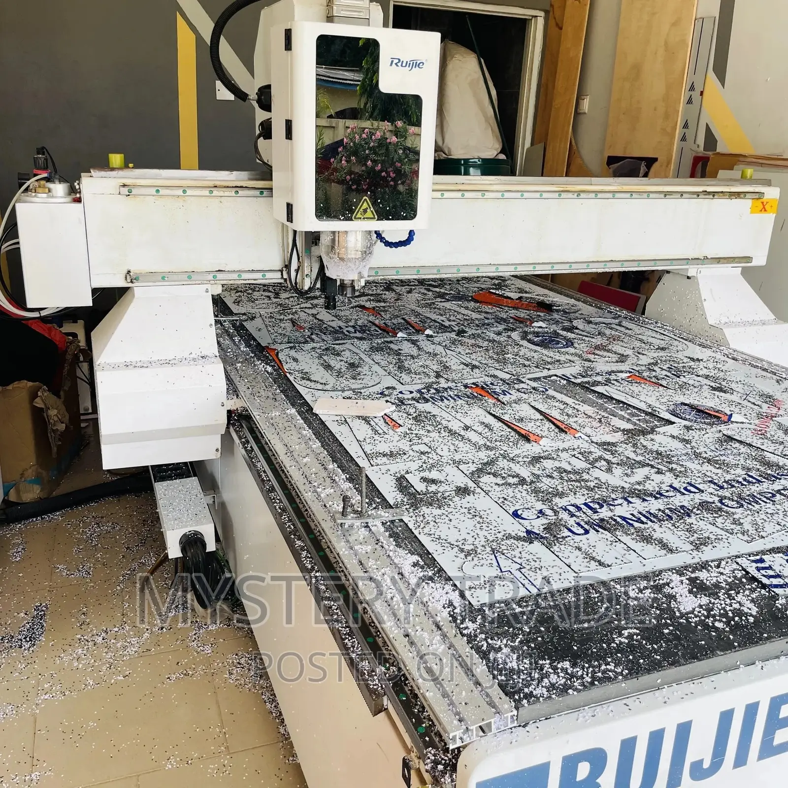 CNC Cutting Machine Operator