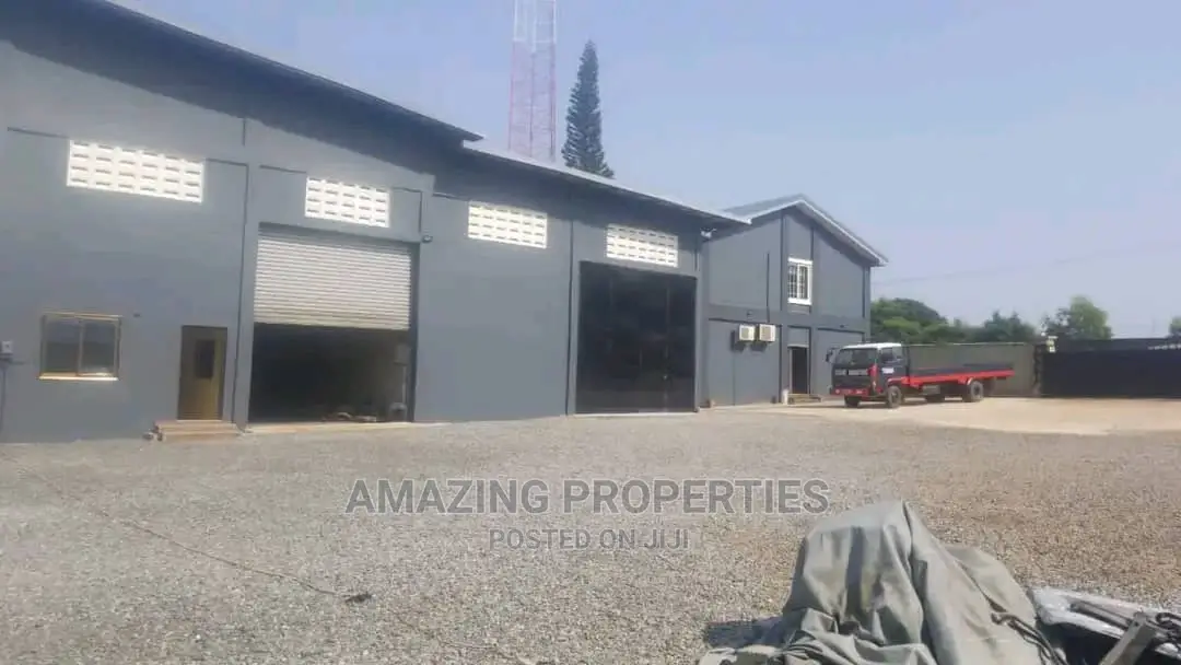 400 SQM Warehouse for Rent at Spintex