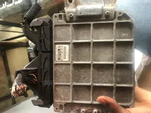 2010-2013 Toyota Vitz Engine Control Board