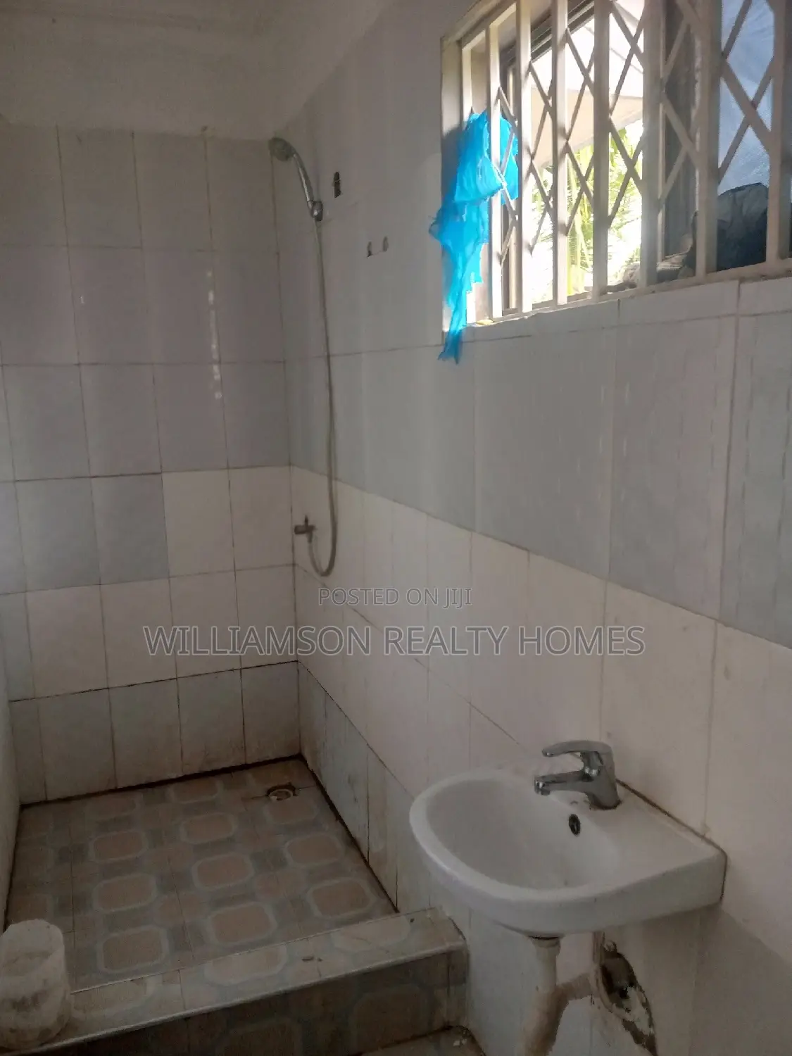 2bdrm Apartment in Regimanuel Estate,, Spintex for rent