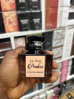 La Nuit Pendora Perfume