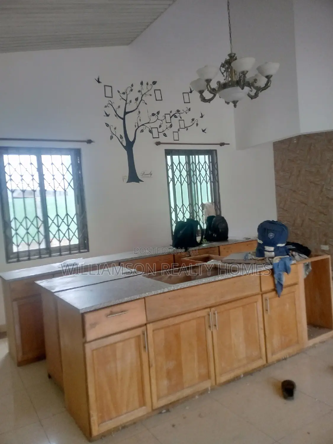 5bdrm House in Hfc Estate, Spintex for rent