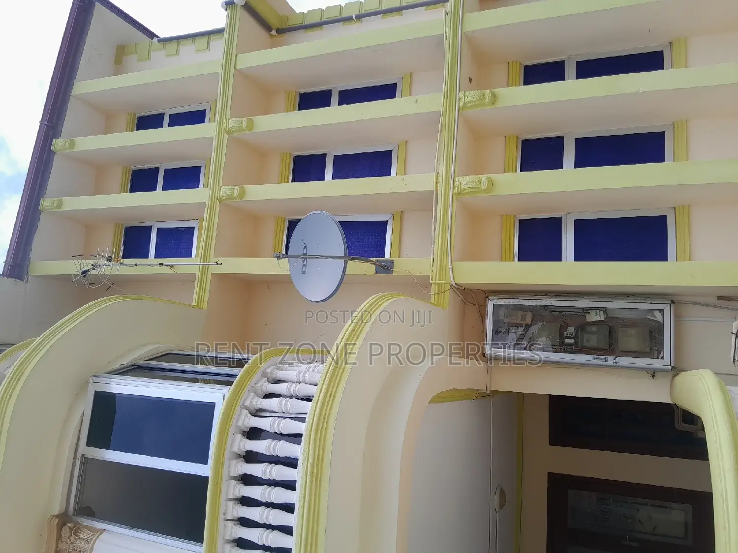 3bdrm Apartment in Ofankor for rent