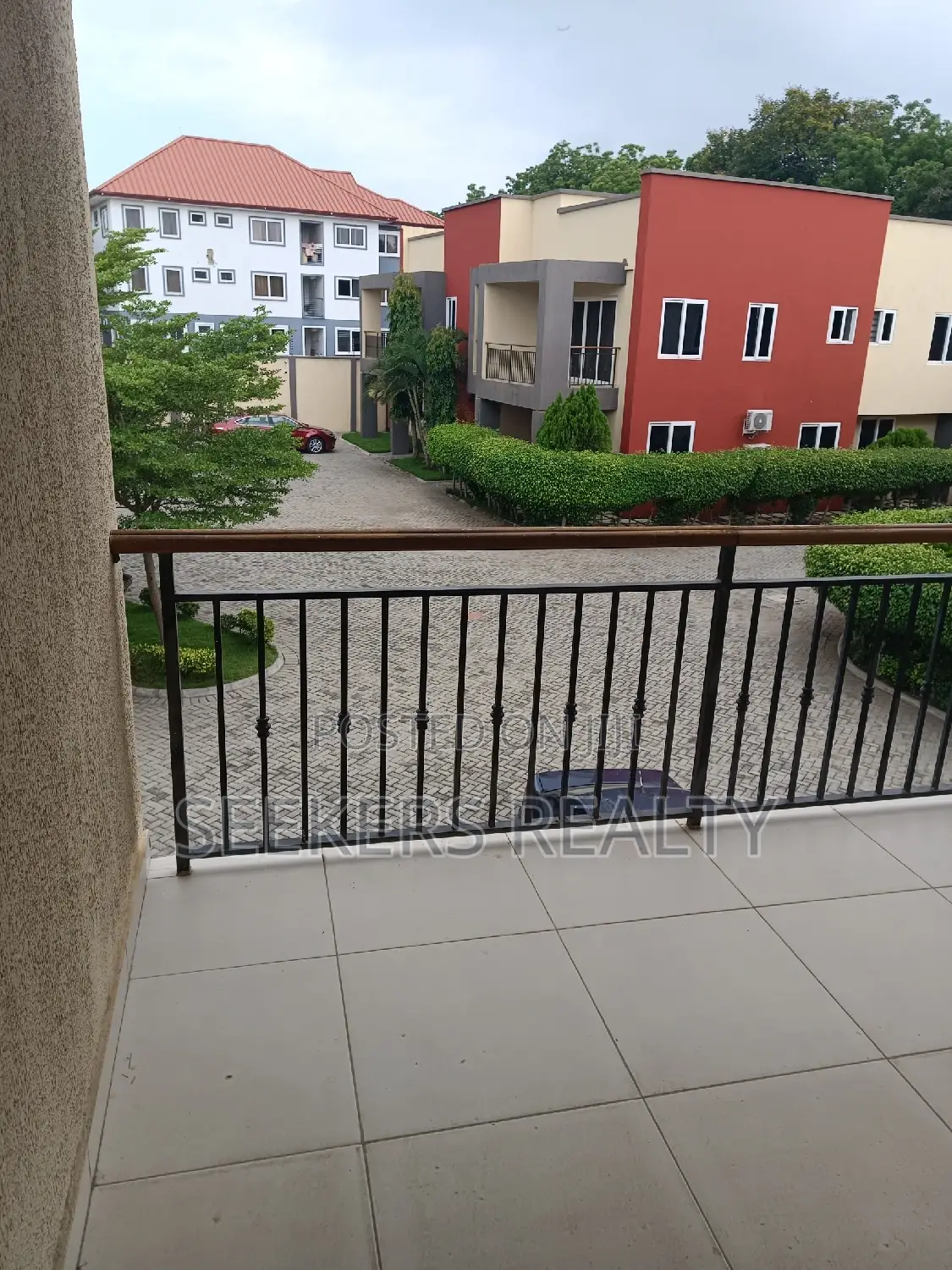 3bdrm Townhouse / Terrace in Seekers Realty, Cantonments for rent