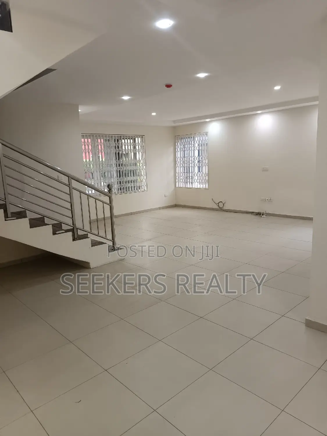 3bdrm Townhouse / Terrace in Seekers Realty, Cantonments for rent