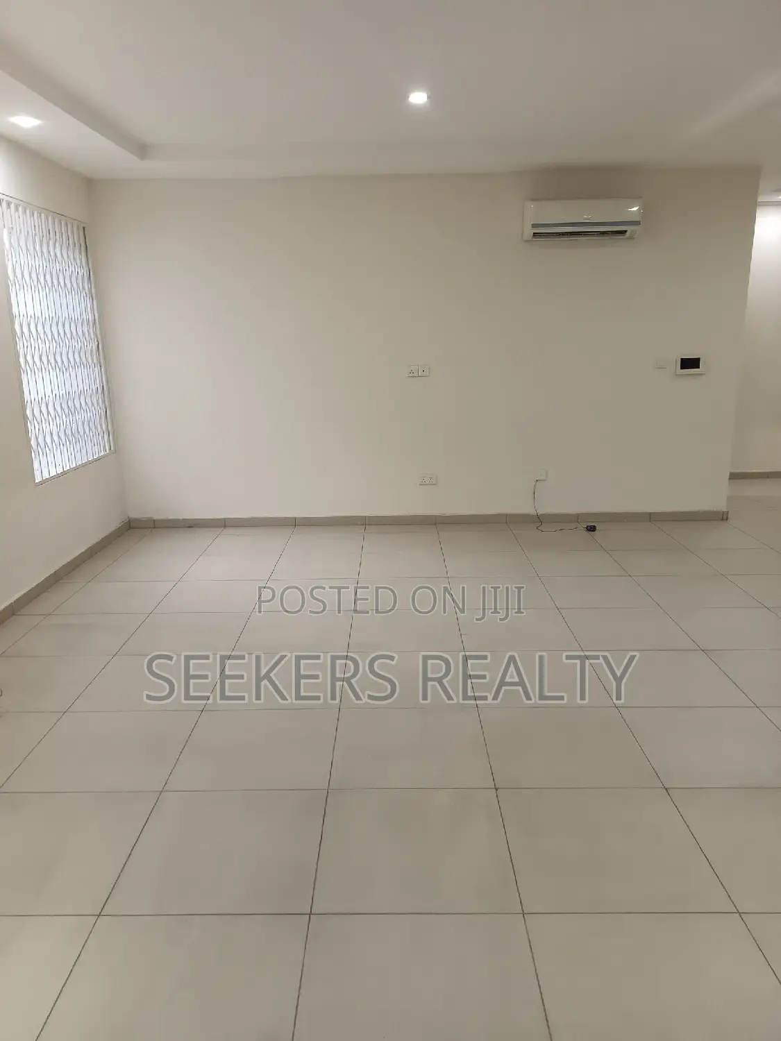 3bdrm Townhouse / Terrace in Seekers Realty, Cantonments for rent