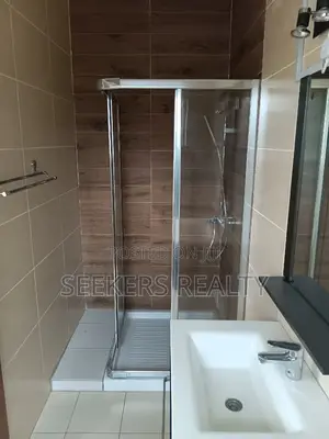 3bdrm Townhouse / Terrace in Seekers Realty, Cantonments for rent
