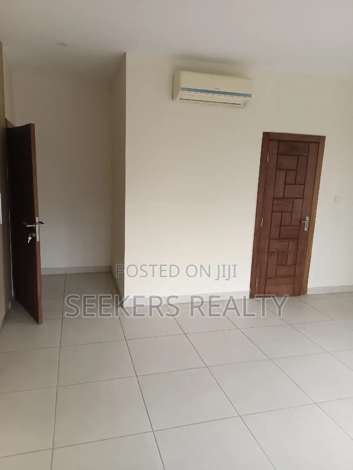 3bdrm Townhouse / Terrace in Seekers Realty, Cantonments for rent
