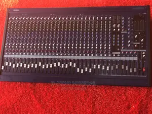 Yamaha 32 Channel Live Console