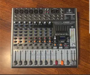 Behringer Xenyx X1222 USB Mixer
