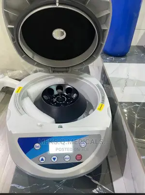 Centrifuge 6 Bucket Digital