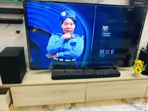 55 Inches Glossy Samsung Crystal Uhd Led