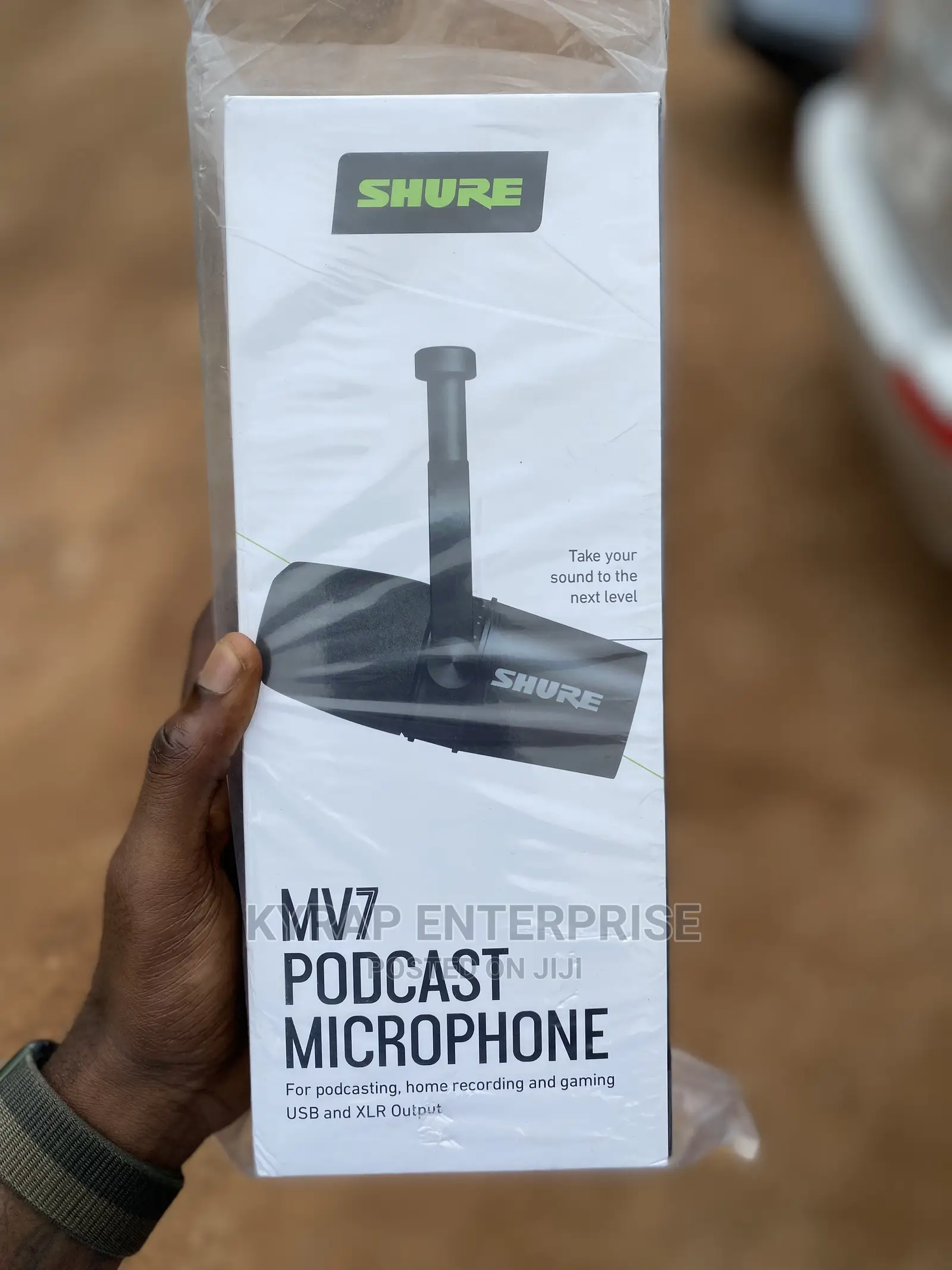 SHURE MV7 Podcast Microphone