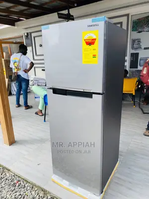 Direct Chilling Samsung Rt 28 253l Digital Inverter Fridge.