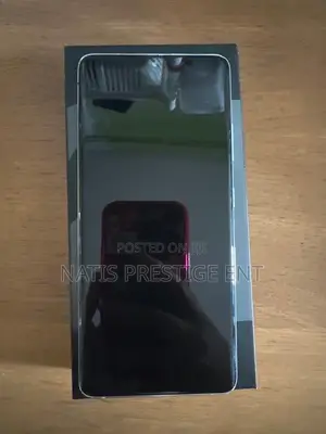 New Samsung Galaxy S21 5G 128 GB Black