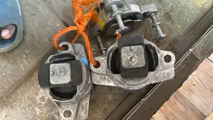 Range Rover Velar Engine Seat