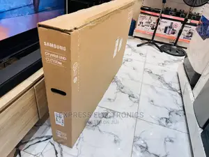 Foreign Standard UHD 55”Cu7172 Samsung Smart Tv