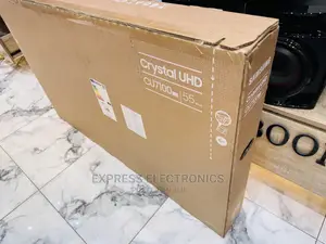 Triluminos Display Samsung 55”Cu7172 UHD Smart Tv