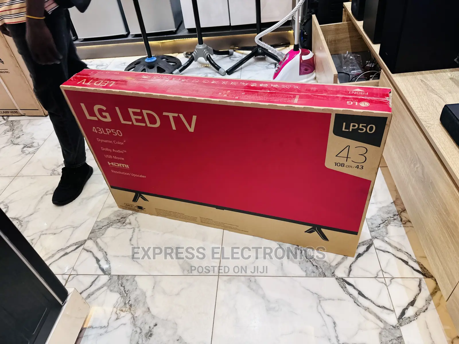 Neatly Sealed in Box Lg Satellite Digital 43”Lp5000 Tv