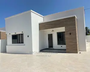 3bdrm House in Bronko Housing, Baatsona Total for rent