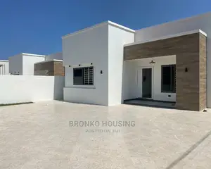 3bdrm House in Bronko Housing, Baatsona Total for rent