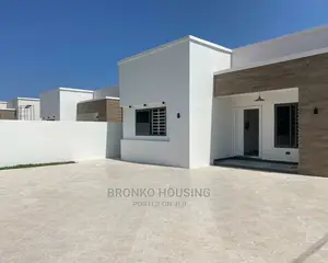 3bdrm House in Bronko Housing, Baatsona Total for rent