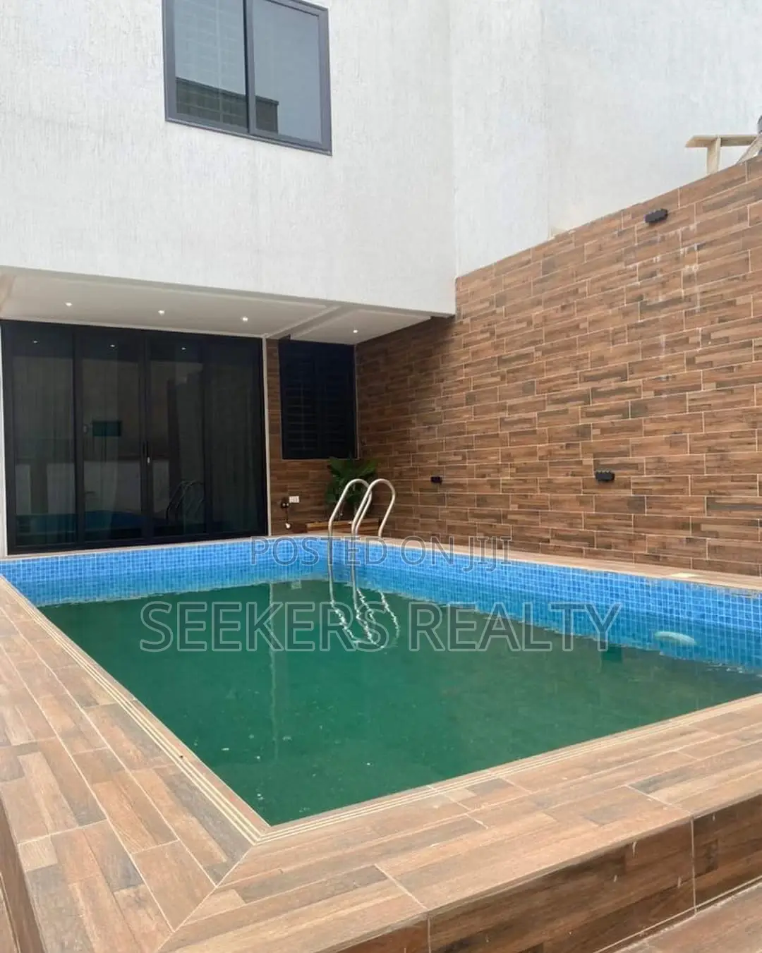 Furnished 4bdrm House in Seekers Realty, East Legon for rent
