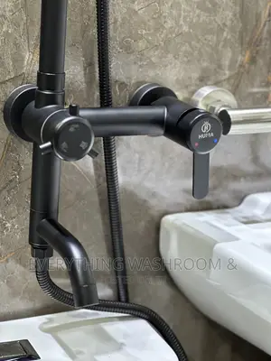 Pure Black Shower_three in One Shower_shower Pole Stainless