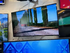 Call  or Buy From Us Samsung UHD Smart 50”Au8000 Tv 