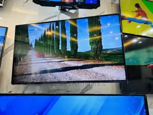 Fabulous Job Samsung UHD 55”Au7172 Tv 