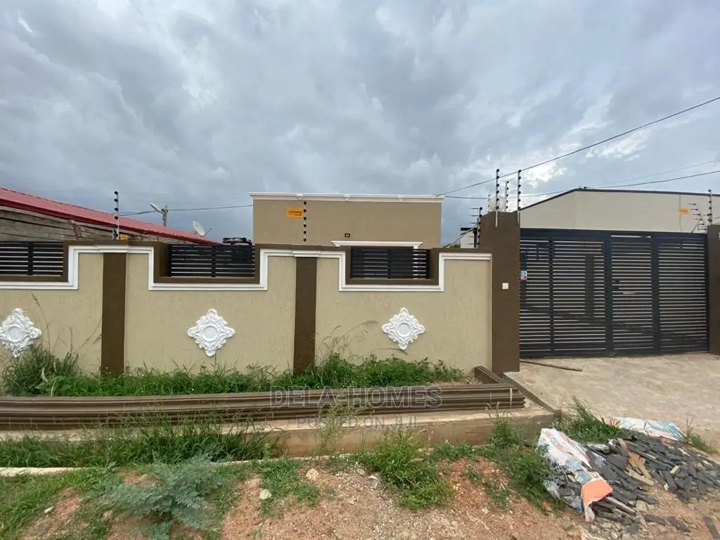 Two Bedroom Self Compound for Rent at Lakeside Estate.
