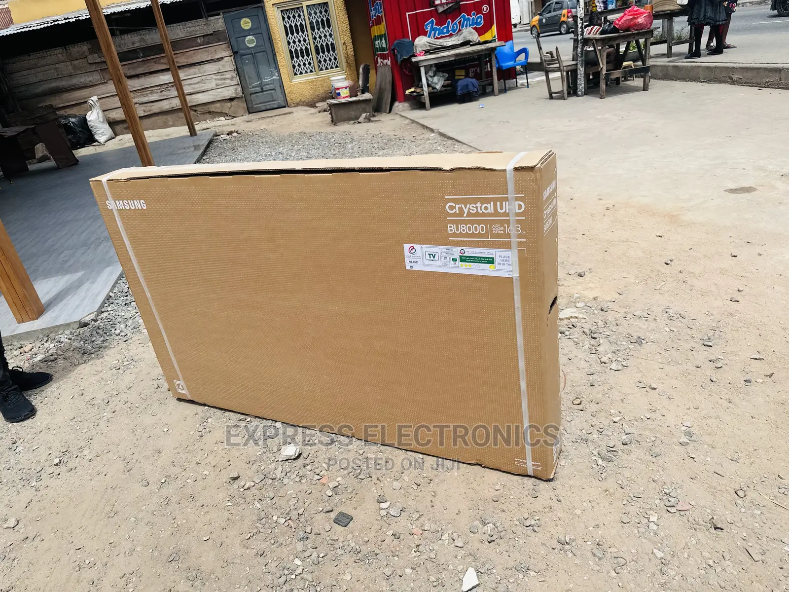 Stunning  Smart Samsung UHD 65”Bu8000 Tv 