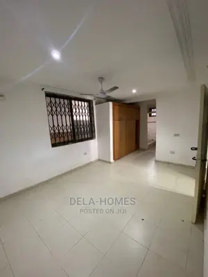 3bdrm Apartment in Lakeside Estate, Ashaley Botwe for rent